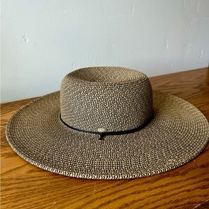 Scala Women's  "CLEO" Fine Braid Raffia Round Crown - 4” Brim & Chin Cord sunhat